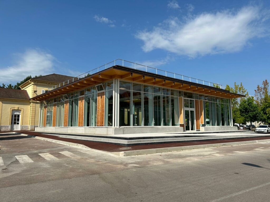 Médiathèque - gare de Louhans (71), en Entreprise Générale